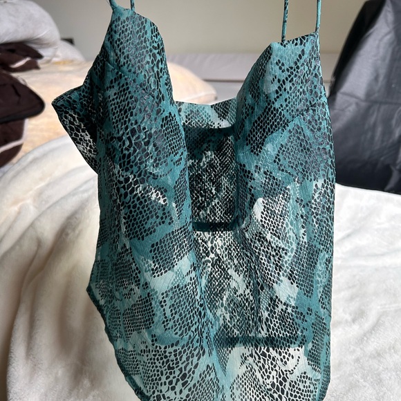 Superdown top - Picture 4 of 5